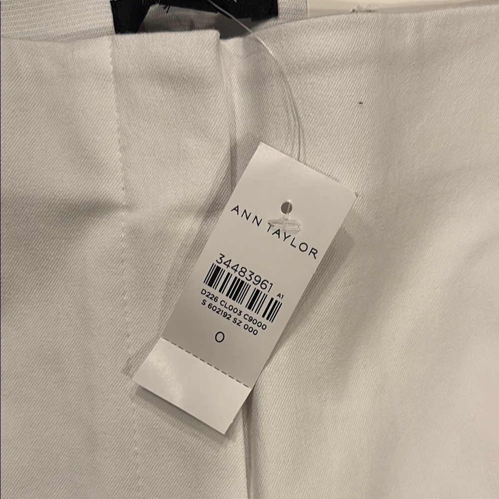 Ann Taylor Crisp White Pants - Picture 2 of 4